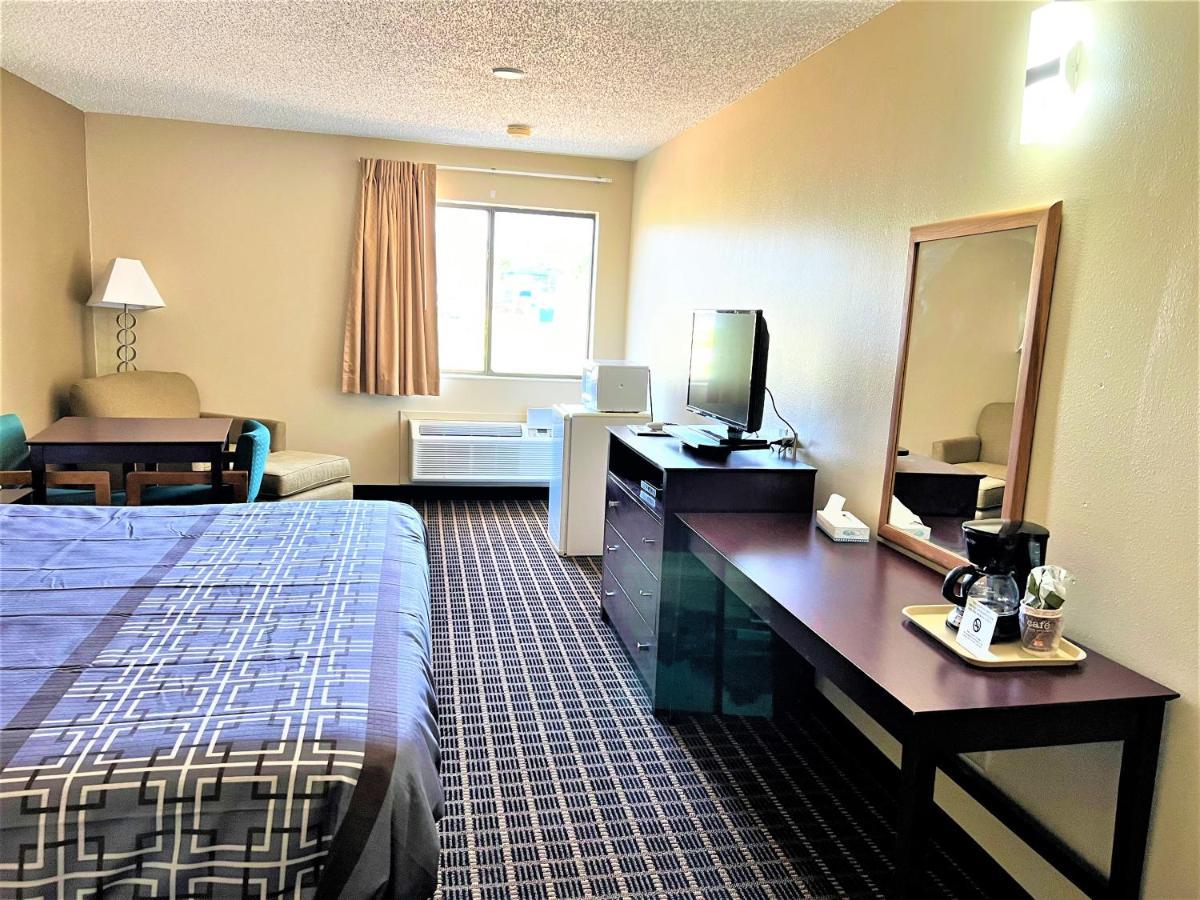 Designer Inn And Suites Toledo Kültér fotó